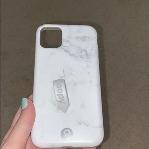 Iphone 11 marble loopy case